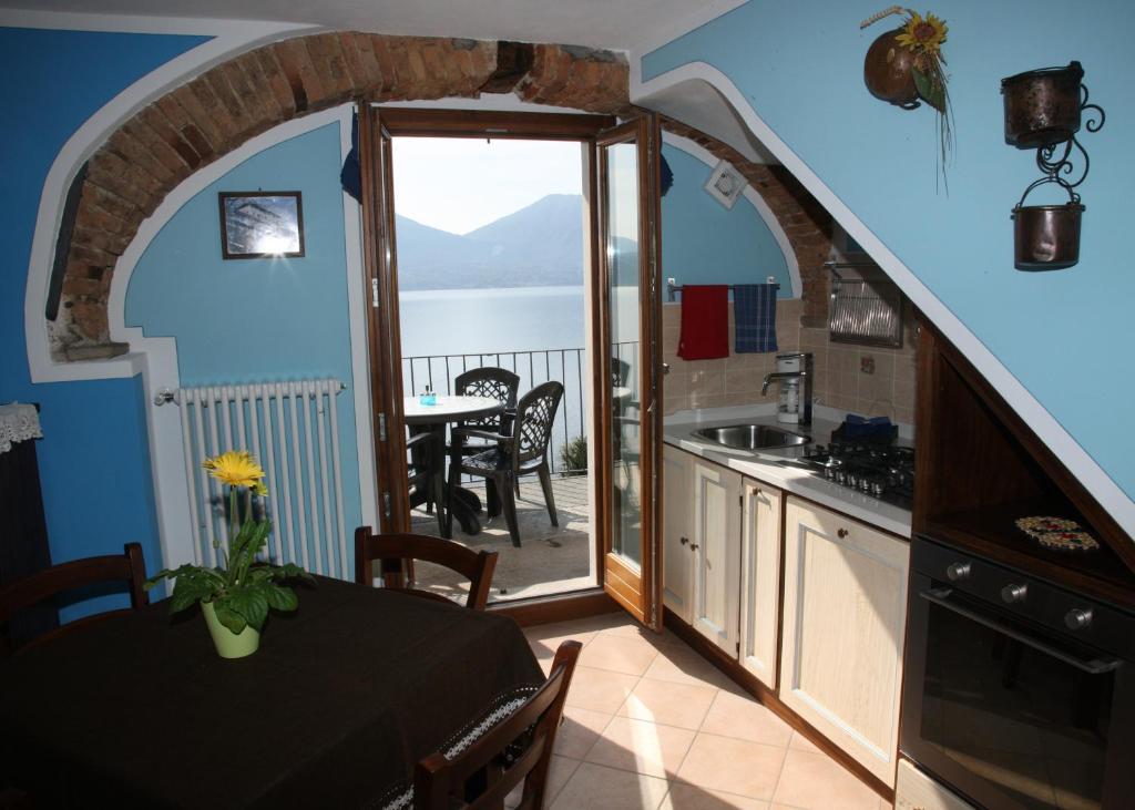 Casale Fe-Wo - Appartamenti Con Vista Lago Cannero Riviera Habitación foto