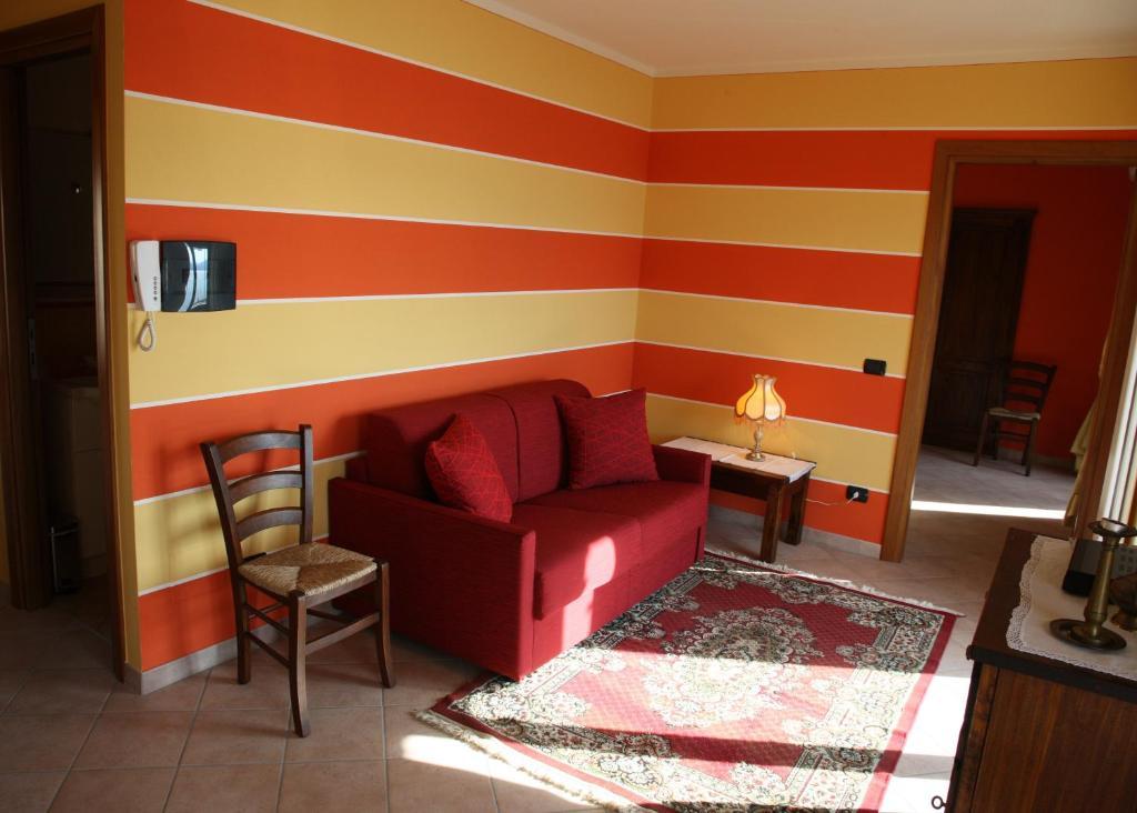 Casale Fe-Wo - Appartamenti Con Vista Lago Cannero Riviera Habitación foto