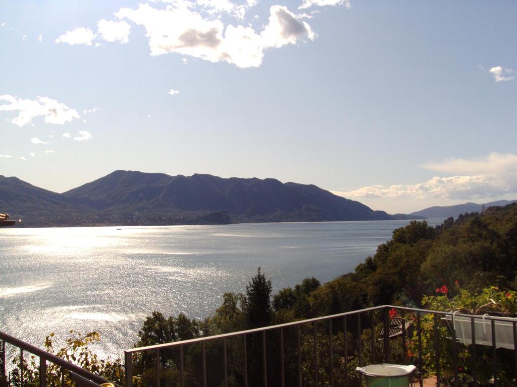 Casale Fe-Wo - Appartamenti Con Vista Lago Cannero Riviera Habitación foto